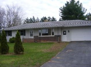 211 E Willow St, Bear Creek, WI 54922