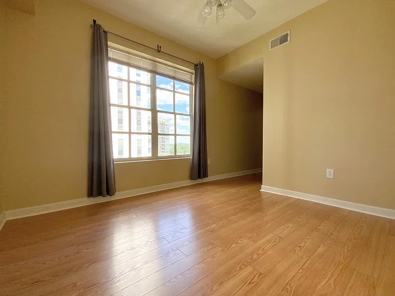 1101 Juniper St NE #932 — Photo 3