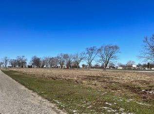 18 W Maple St, Hoopeston, IL 60942