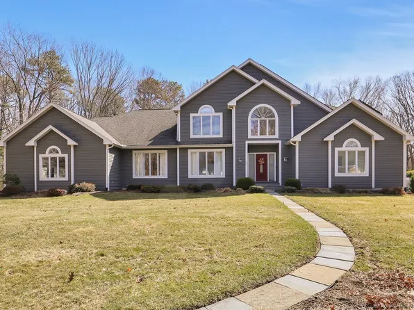 50 Whittles Way, Glastonbury, CT 06033