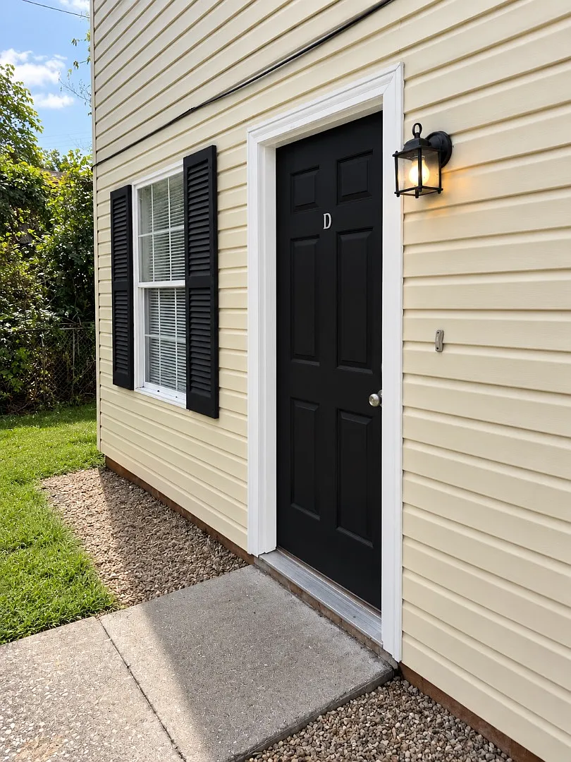 9128 Cedarpark Lane - D — Photo 1