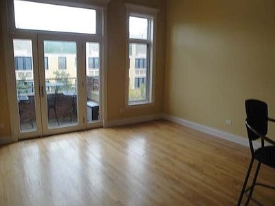 1st image of 3722 N Southport Ave