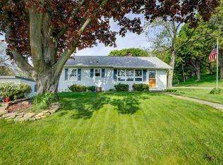 404 Maple St, Deforest, WI 53532