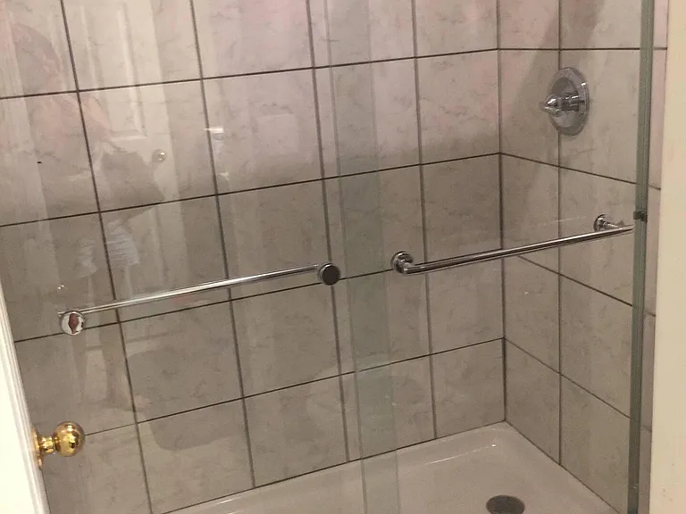 1121 Lauren Way NW — Photo 3