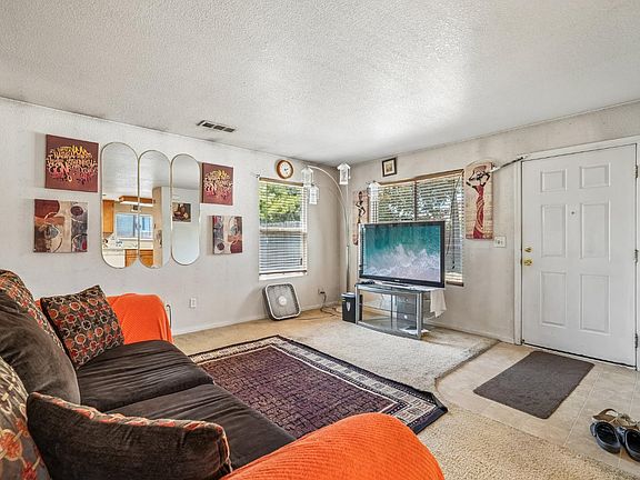 3rd image of 2020 E 5th St