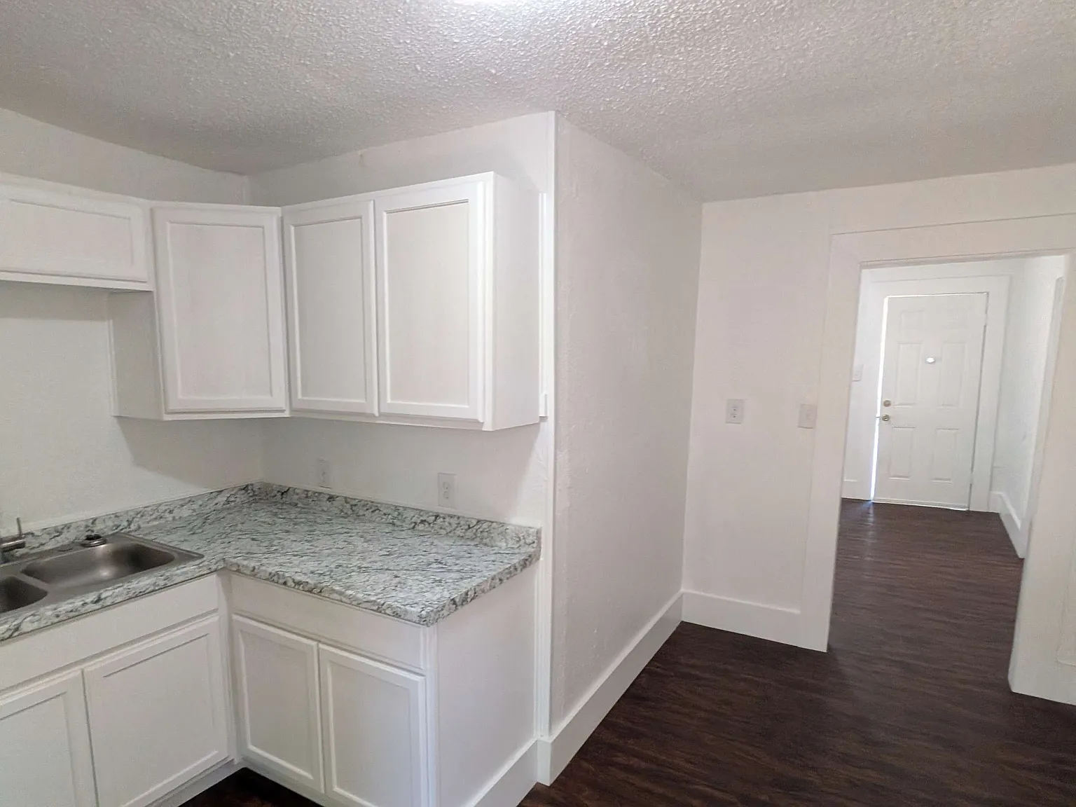 2 bed, 1200 sqft, $1,495 — Photo 3