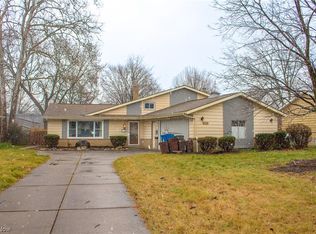 4709 Carsten Ln, North Olmsted, OH