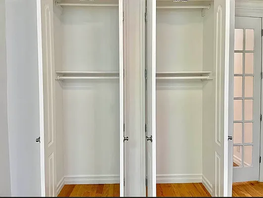 Rented by CitySites Real Estate Group | media 4