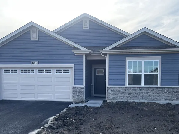 899 Mesa Ln, Pingree Grove, IL 60140