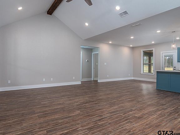 2nd image of 1902 Royal Dr W