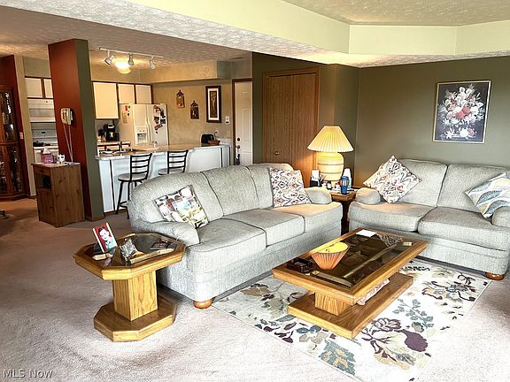 2nd image of 8609 Scenicview Dr #101