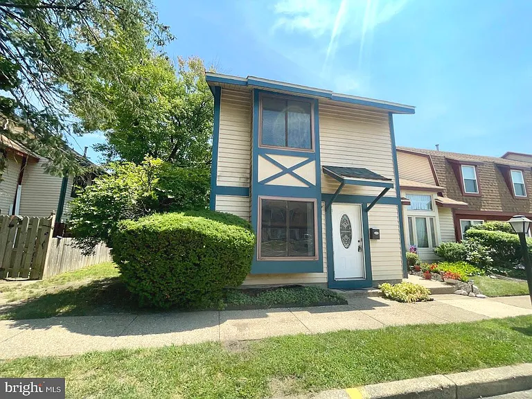 1 Dover Ct — Photo 12