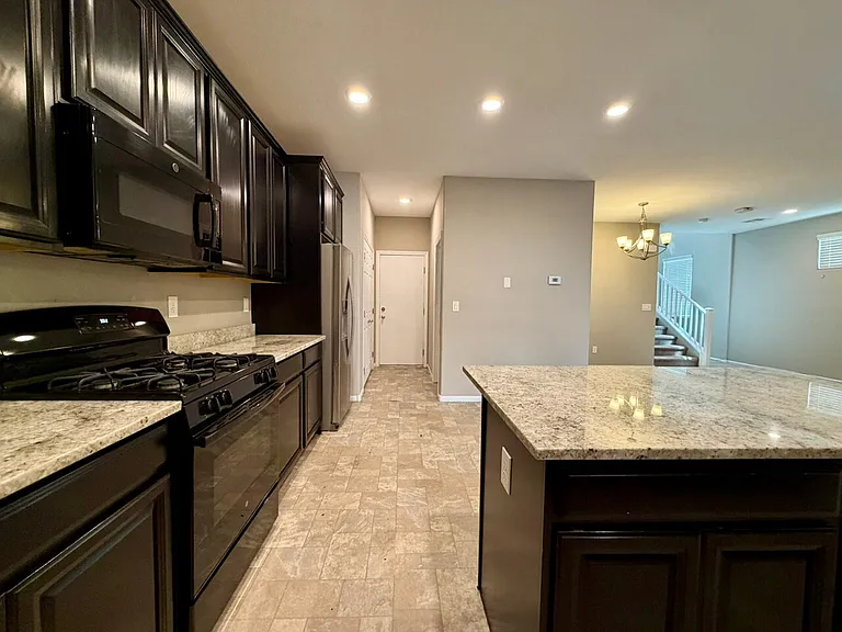 3832 Autumn America Pl — Photo 14