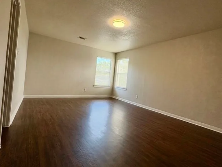 21115 Cape Coral — Photo 11