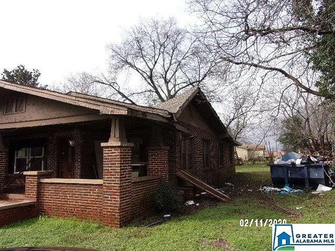 2nd image of 1232 18th Way SW