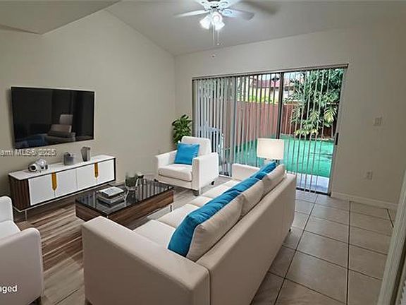 4th image of 10150 SW 88th St #Townhouse 106