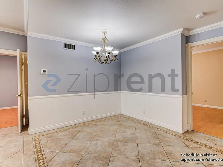 601 N Kenwood St #204 — Photo 6