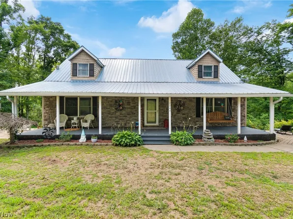 7746 Moores Ridge Rd SE, Uhrichsville, OH 44683