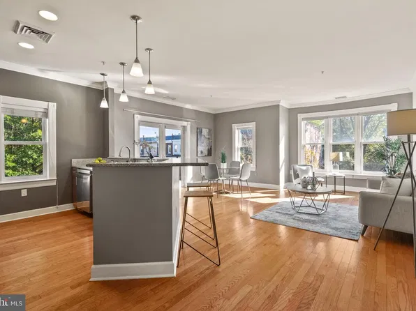 401 13th St NE APT 310, Washington, DC 20002