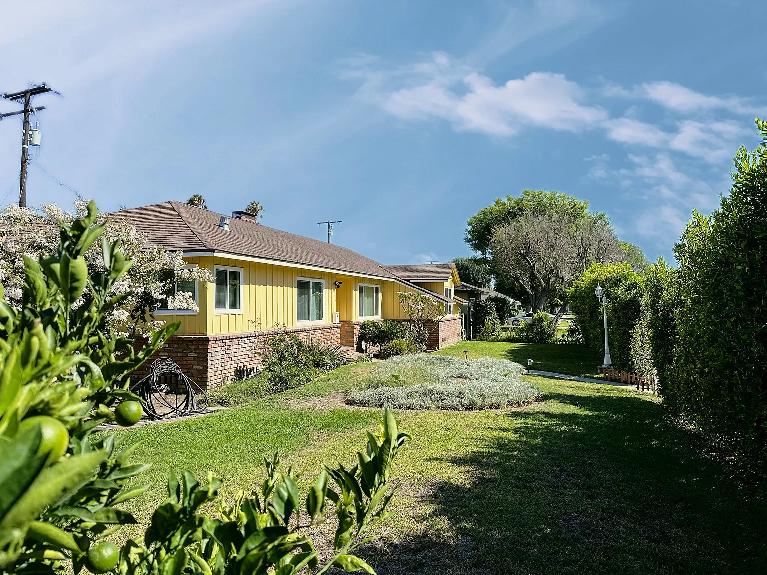 3 bed, 1700 sqft, $5,000 — Photo 1