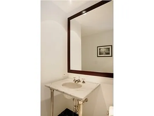 Rented by Corcoran | media 11