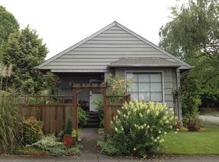 1718 NE 70th St, Seattle, WA 98115