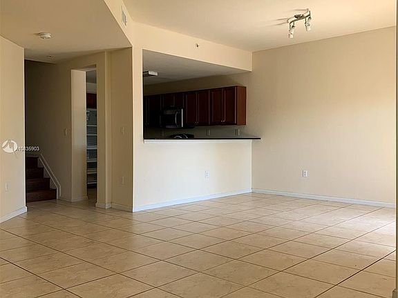 5th image of 11605 NW 89th St APT 211