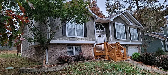 6141 Blue Ash Dr — Photo 2
