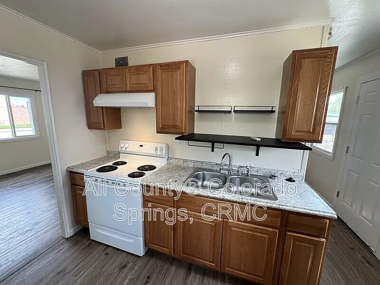 607 Brookshire Ave — Photo 5