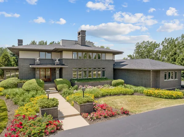 18N160 Northwind Ln, Dundee, IL 60118