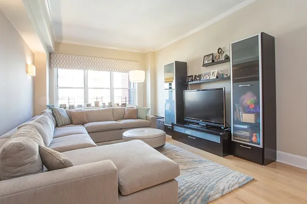 Sold by MNS | media 1