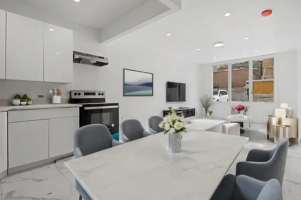 Rented by Compass | media 27