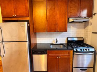 28-49 33rd St #1D, Astoria, NY 11103