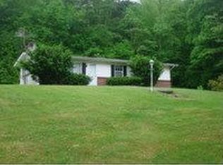 242 Parsons Ln, Newland, NC 28657