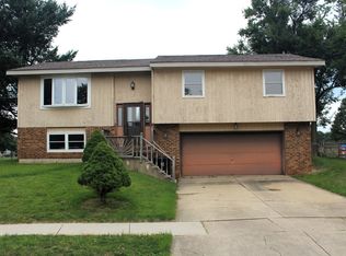 216 Saratoga Rd, Normal, IL 61761