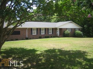 519 Rhodes Dr, Elberton, GA 30635
