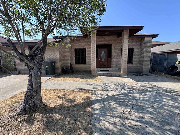 2nd image of 313 Malaga Dr