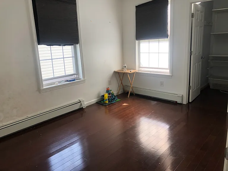 218 Union Ave #1 — Photo 4
