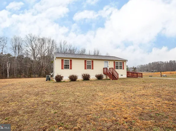 6310 Frazier Ln, Woodford, VA 22580
