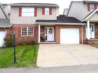 145 Meadow Ridge Dr, Morgantown, WV 26505