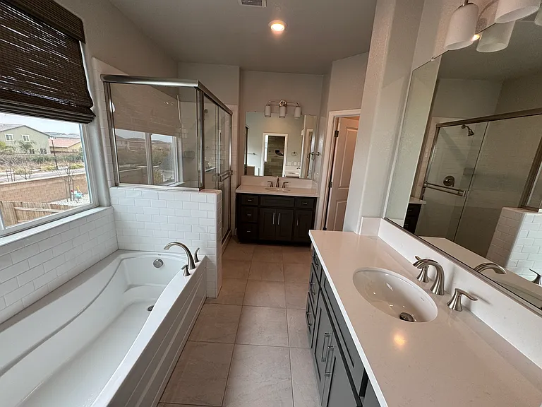 1417 Wadsworth Cir — Photo 45