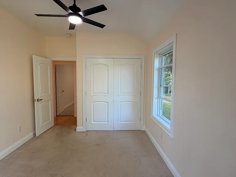 18 Kirby Rd — Photo 3