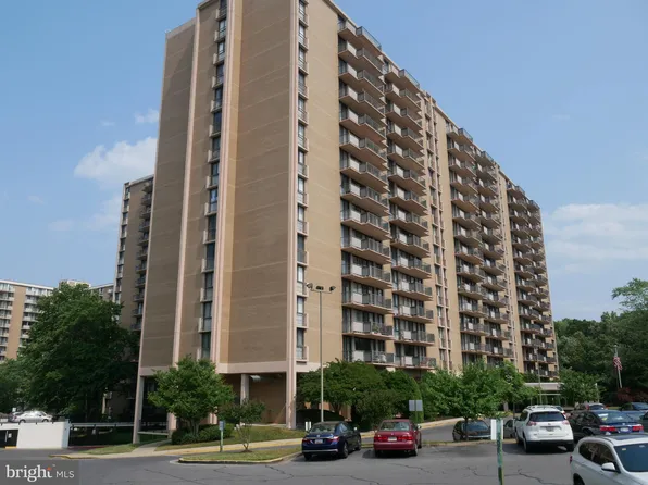 6100 Westchester Park Dr APT 802, College Park, MD 20740