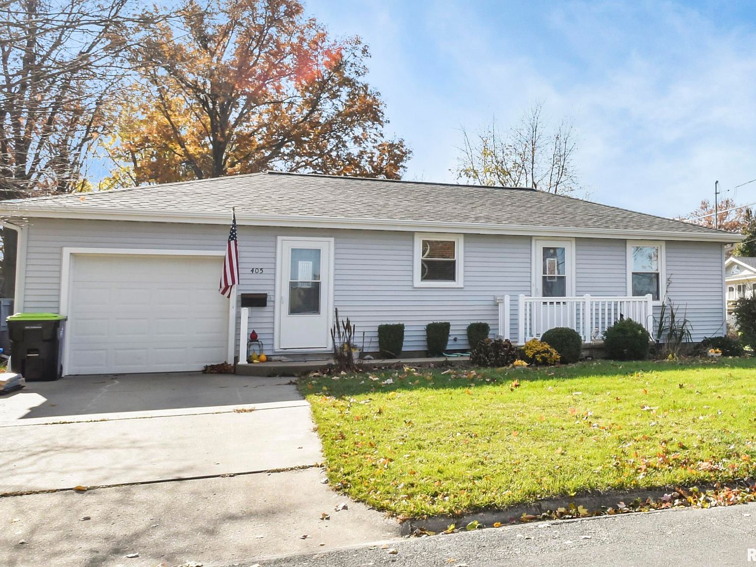 405 W Lincoln St, Roanoke, IL 61561 Zillow