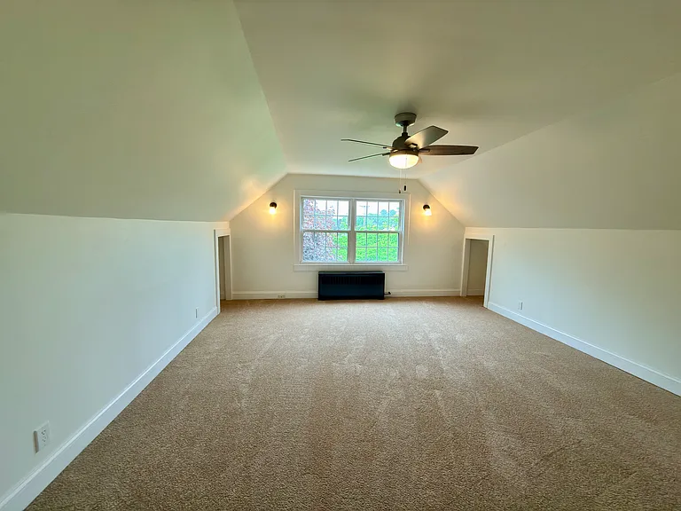 101 Mann St — Photo 27