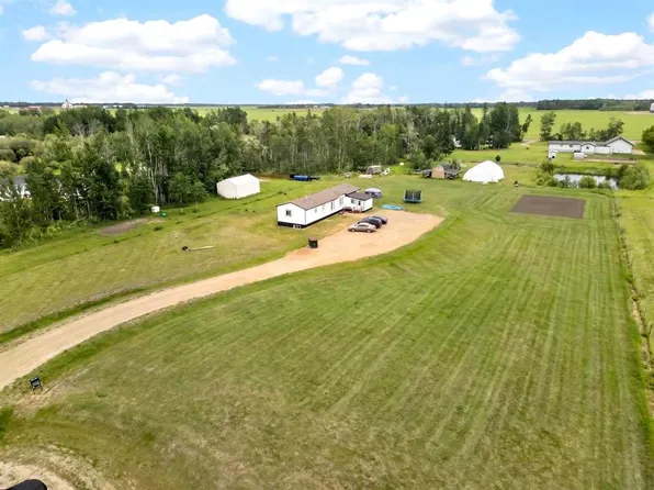 223 E Sunset Dr, Spirit River, AB T0H 3G0