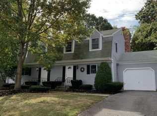 36 Stoneledge Rd UNIT B, South Dartmouth, MA 02748