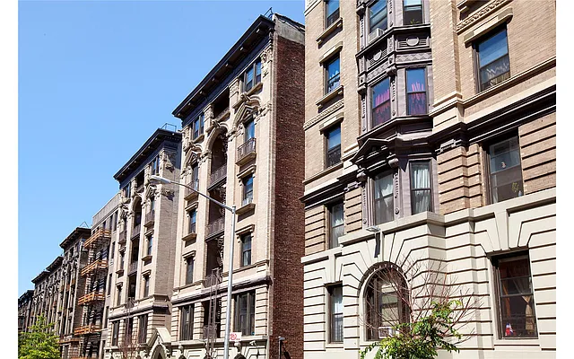 Rented by Douglas Elliman | media 27