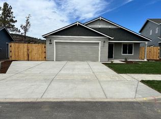 1107 NW Walnut Ave #6, Redmond, OR 97756