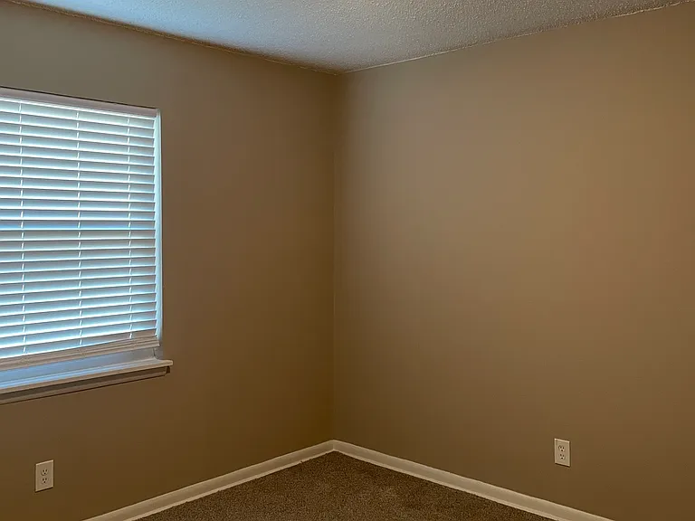 9114 Malabri Dr — Photo 13